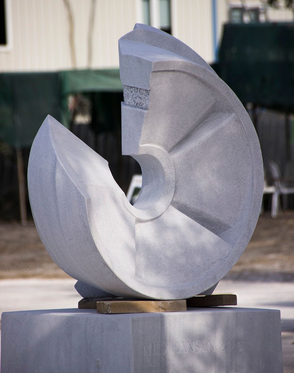 Mechanical Motion — sculpture by Nils Hansen