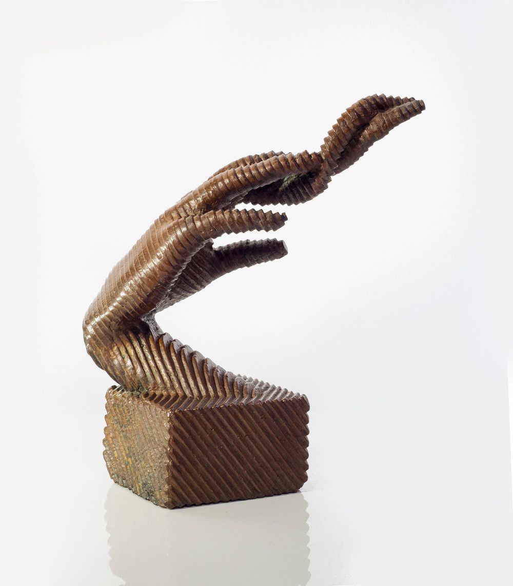 Spellbound — sculpture by Nils Hansen